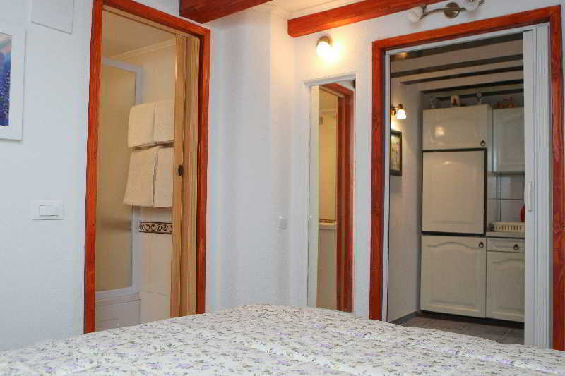 Maja Condominio *
